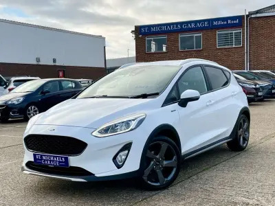 Usado Ford Fiesta Active X 100 HP (73 kW) 2018 Branco Citadino