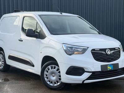 Used Vauxhall Combo Sportive 101 HP (74 kW) 2021 Van