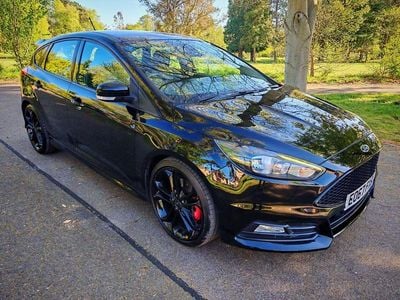 Używany Ford Focus ST 250 KM (183 kW) 2017 Czarny Hatchback