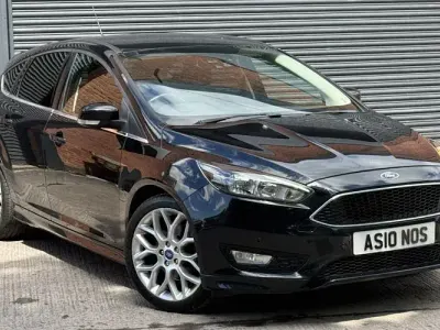 Used Ford Focus Zetec 150 HP (110 kW) 2015 Black Hatchback