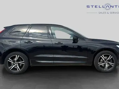 Usado Volvo XC60 R-Design 247 CV (181 kW) 2020 Negro SUV