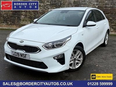 Used Kia Ceed 114 HP (83 kW) 2019 White Hatchback