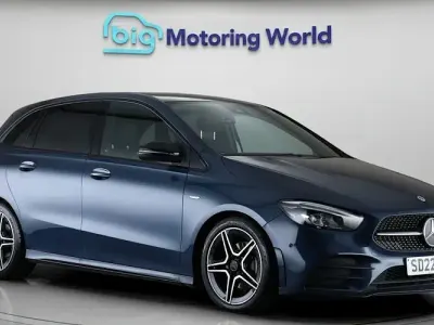 Used Mercedes B200 Executive 150 HP (110 kW) 2022 Blue Hatchback