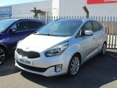Used Kia Carens