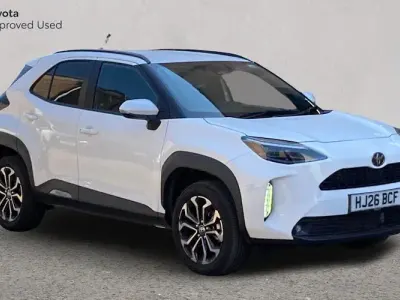 New Toyota Yaris Cross Design 131 HP (96 kW) 2026 White SUV