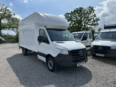 Usado Mercedes Sprinter 150 HP (110 kW) 2022 Branco Van