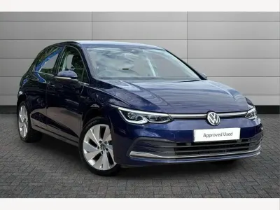 Used VW Golf VIII Style 130 HP (95 kW) 2022 Blue Hatchback