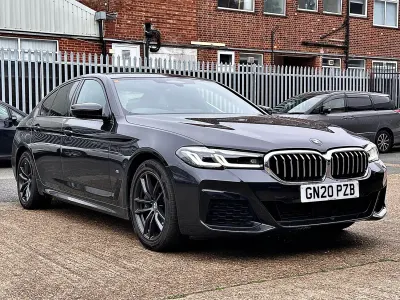 Usado BMW 530e M Sport 2020 Cinzento Sedan