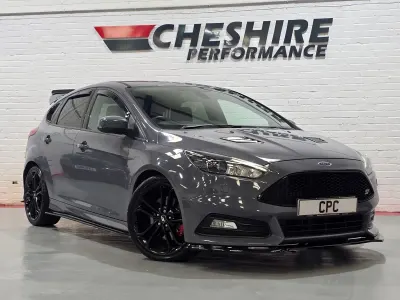 Used Ford Focus Style 242 HP (177 kW) 2017 Grey Hatchback