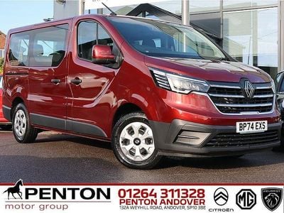 Begagnad Renault Trafic 150 HK (110 kW) 2025 Röd Minibuss