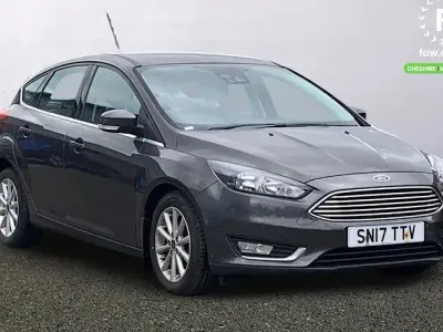 Used Ford Focus Titanium 125 HP (91 kW) 2017 Grey Hatchback