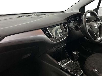 Used Vauxhall Crossland Design Edition 108 HP (79 kW) 2022 Red SUV
