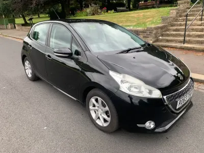 Used Peugeot 208 Active 68 HP (50 kW) 2013 Black Hatchback