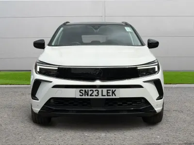 Used Vauxhall Grandland X GSe 296 HP (217 kW) 2023 White SUV