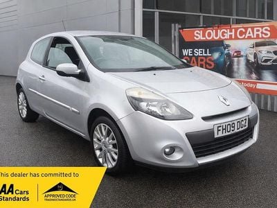 Silver Used 2009 Renault Clio II Hatchback | £1,095 (Good price)