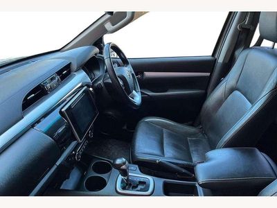 Used Toyota HiLux 150 HP (110 kW) 2017 Other Pickup