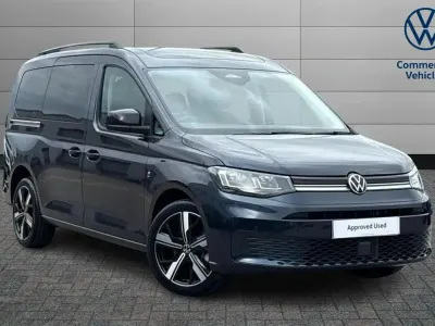 Used VW Caddy Maxi Life 122 HP (89 kW) 2025 Blue MPV