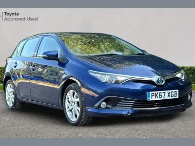 Used Toyota Auris Hybrid