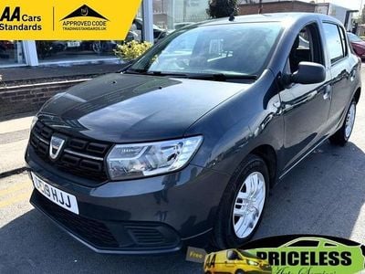 Used Dacia Sandero Essentiel 75 HP (55 kW) 2019 Grey Hatchback