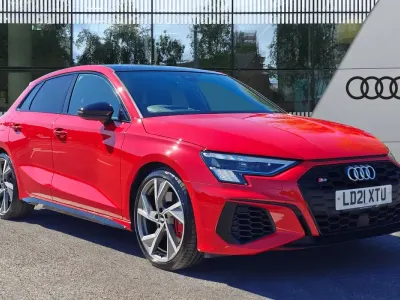 Used Audi S3 Sportback Advanced 310 HP (228 kW) 2021 Red Hatchback