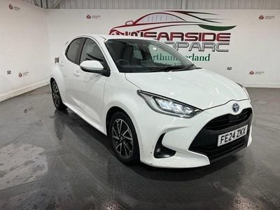 White Used 2024 Toyota Yaris Hybrid Design Hatchback | £17,499 (Good price)