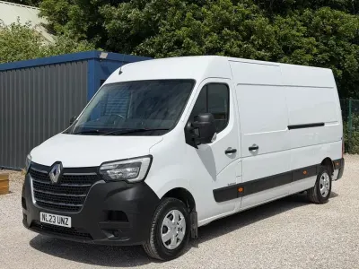 Used Renault Master Business 2023 White MPV