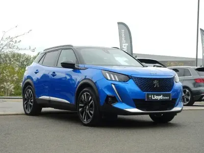 Usado Peugeot 2008 GT-line 100 kW (136 HP) 2020 Azul SUV