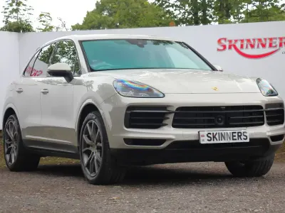 Used Porsche Cayenne 440 HP (323 kW) 2020 Beige SUV
