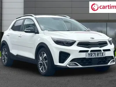 Second-hand Kia Stonic GT-Line 118 CP (86 kW) 2021 Alb SUV