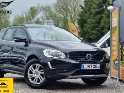 Usado Volvo XC60 SE 245 CV (180 kW) 2017 Azul SUV