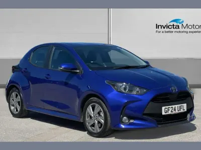 Used Toyota Yaris Hybrid 116 HP (85 kW) 2024 Blue Hatchback