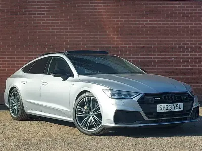 Used Audi A7 Advanced 299 HP (219 kW) 2023 Silver Sedan