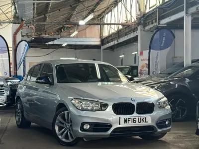 Used BMW 118 Sport Line 136 HP (100 kW) 2016 Silver Hatchback