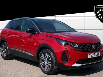 Gebraucht Peugeot 3008 Allure+ 131 PS (96 kW) 2023 Rot SUV