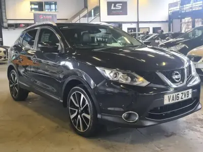 Used Nissan Qashqai Tekna 110 HP (80 kW) 2016 Black SUV