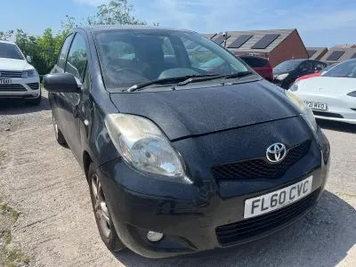 Used Toyota Yaris 69 HP (50 kW) 2010 Black Hatchback
