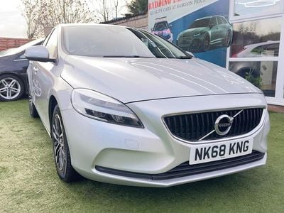Used Volvo V40 Momentum 2019 Silver Hatchback