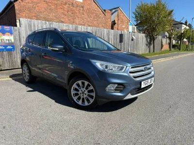 Używany Ford Kuga Titanium 150 KM (110 kW) 2019 Niebieski SUV