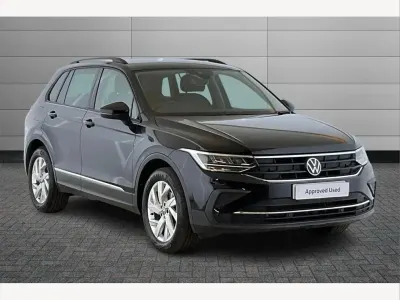 Used VW Tiguan Life 130 HP (95 kW) 2022 Black SUV