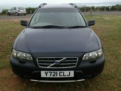 used Volvo V70 2.4