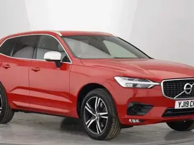 Usado Volvo XC60 R-Design 190 HP (139 kW) 2019 Vermelho SUV