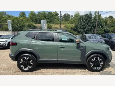 Used Dacia Duster Extreme 130 HP (95 kW) 2025 Green SUV