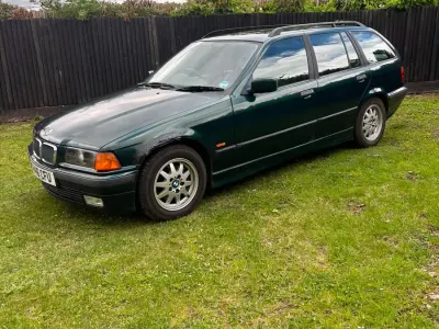 Used BMW 325 1998 Green Estate