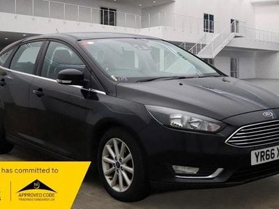 Used Ford Focus Titanium 120 HP (88 kW) 2016 Black Hatchback