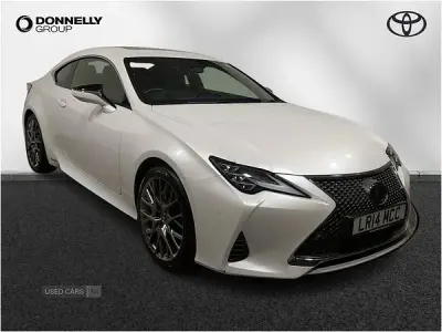 Begagnad Lexus RC300h 2019 Vit Sportkupé