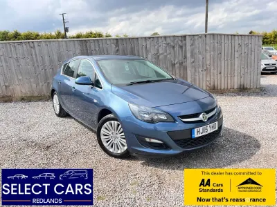 Second-hand Vauxhall Astra Excite 115 CP (84 kW) 2015 Albastru Hatchback