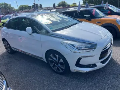 Used Citroën DS5 160 HP (117 kW) 2014 White Hatchback