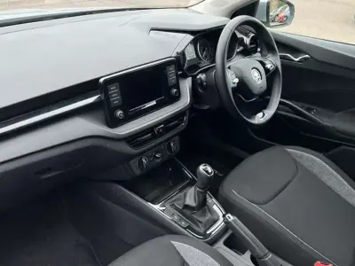 Begagnad Skoda Fabia Comfort 110 HK (80 kW) 2022 Blå Halvkombi