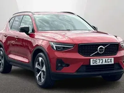 Used Volvo XC40 Ultimate 194 HP (142 kW) 2023 Red SUV