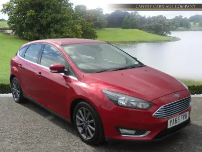 Used Ford Focus Titanium 125 HP (91 kW) 2015 Red Hatchback